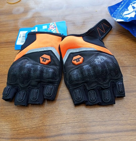 High Quality Hands Gloves