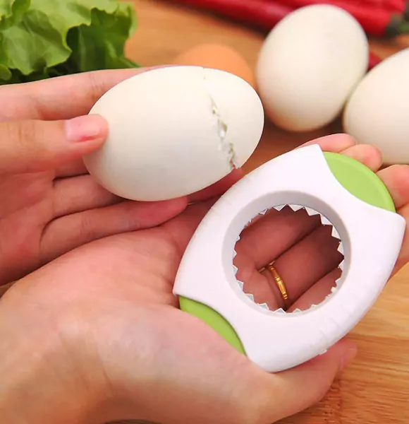 New Cute Egg Shell Opener Separator Kitchen Gadgets Tools Knocker Raw Cracker Boiled Topper Essential 1piece (DS)
